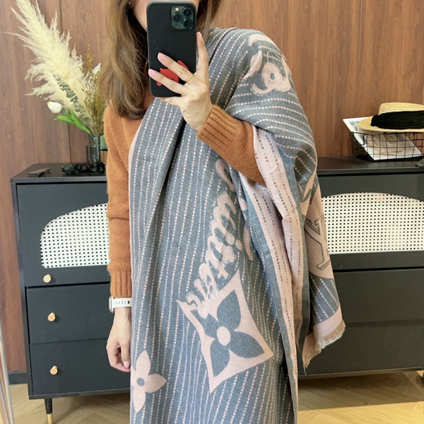 ブランドマフラー背面デザイン